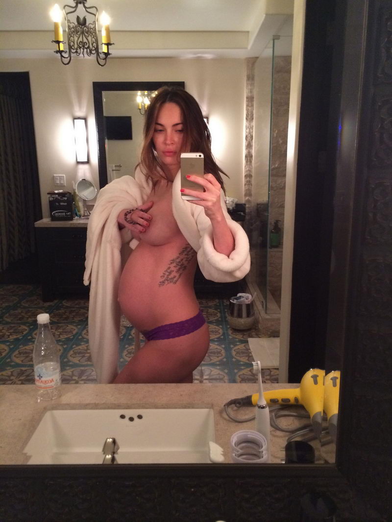 Снимки беременной Меган Фокс в нижнем белье со взломанного айфона