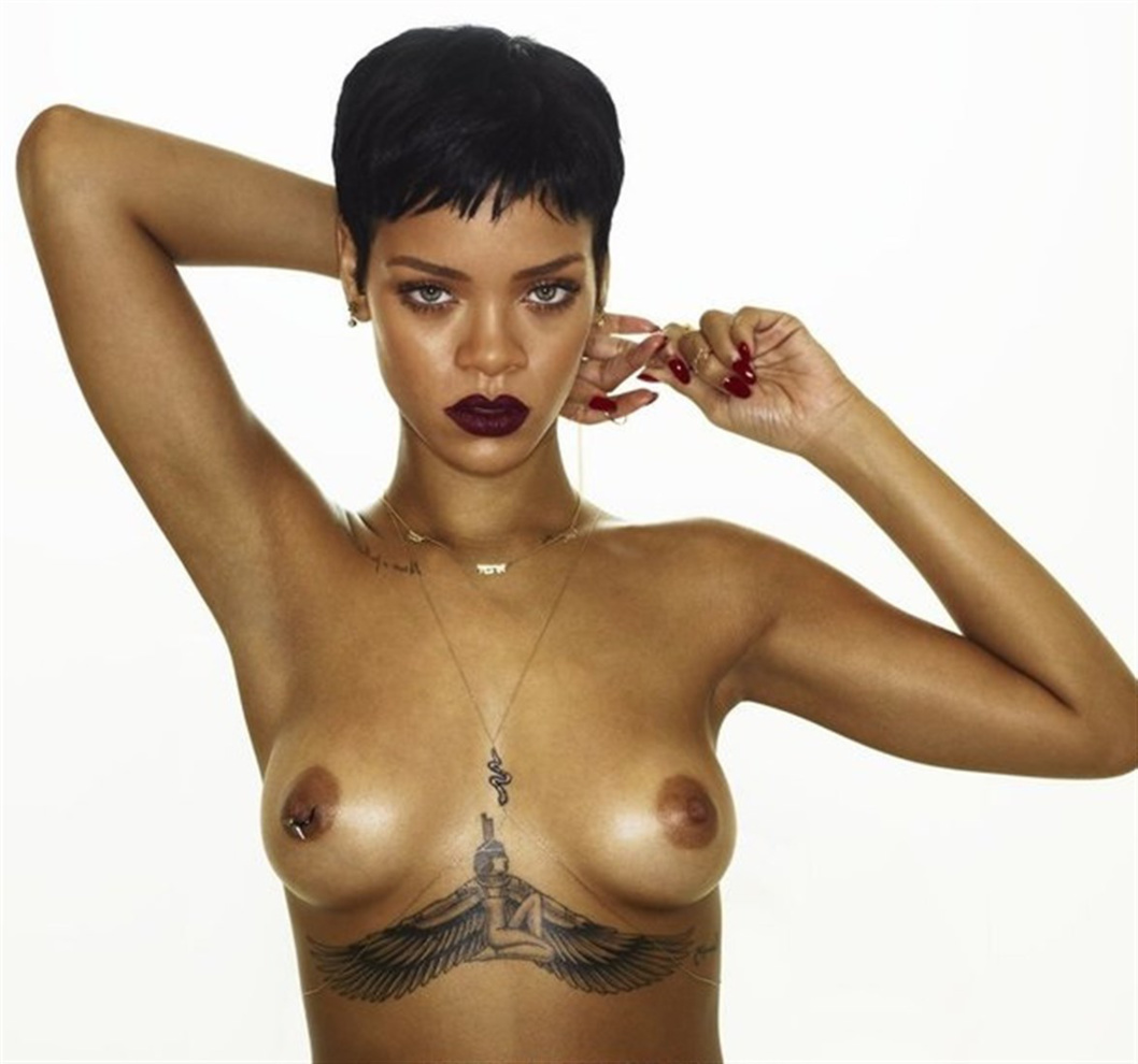 Rihanna photos naked