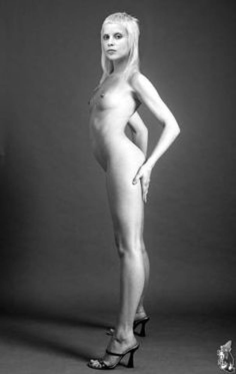 Голая Йоланди Фиссер на интимных фотографиях.