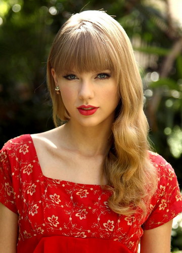 Пикантные снимки Тейлор Свифт (Taylor Swift)