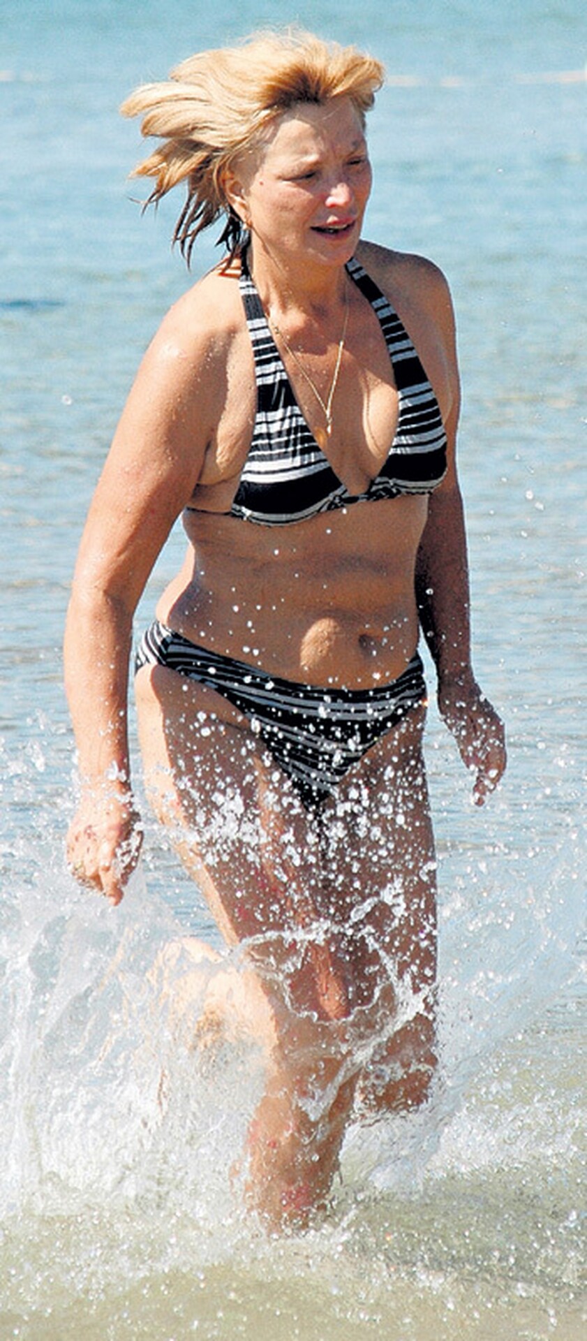 Орыс әншілерімен секс